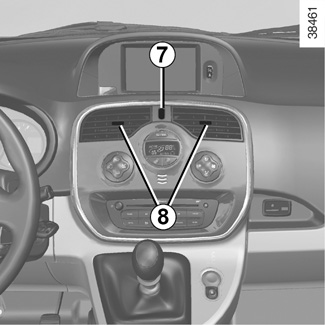 E-GUIDE.RENAULT.COM / Kangoo-2-ph2 / Saque el máximo partido a las  características de confort de su vehículo / BARRAS DE TECHO
